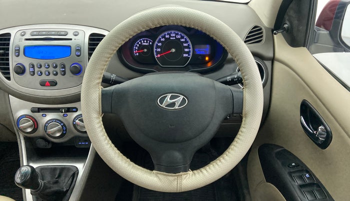 2014 Hyundai i10 SPORTZ 1.1, Petrol, Manual, 39,568 km, Steering Wheel Close Up