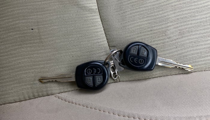 2017 Maruti Ciaz DELTA DIESEL 1.3, Diesel, Manual, 60,888 km, Key Close Up