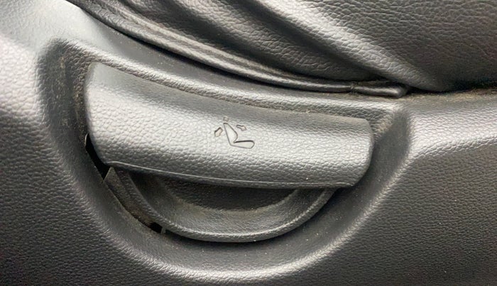 2018 Hyundai Grand i10 SPORTZ (O) AT 1.2 KAPPA VTVT, Petrol, Automatic, 24,691 km, Driver Side Adjustment Panel
