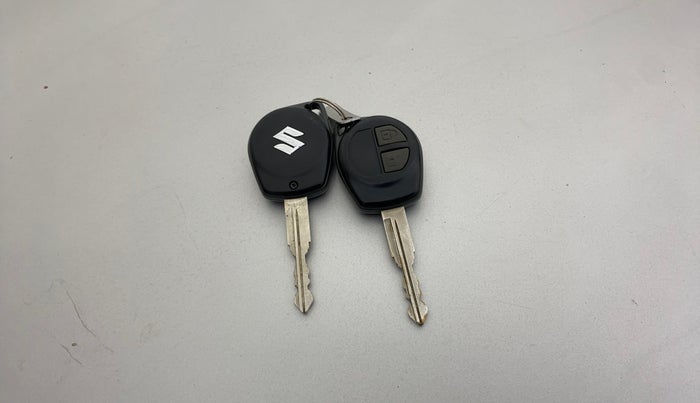 2015 Maruti Swift Dzire VXI, Petrol, Manual, 66,600 km, Key Close Up