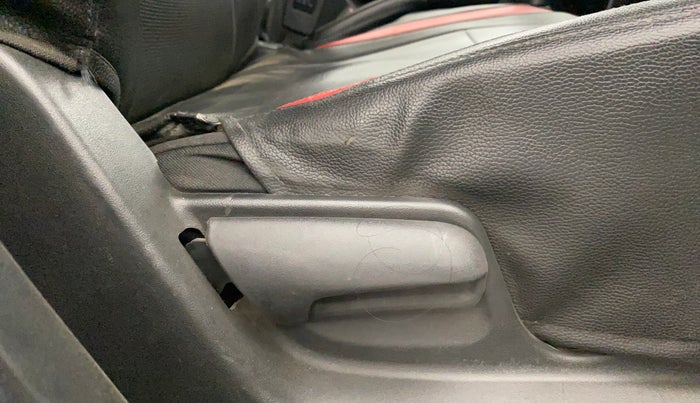 2014 Maruti Swift VXI, Petrol, Manual, 81,951 km, Driver Side Adjustment Panel