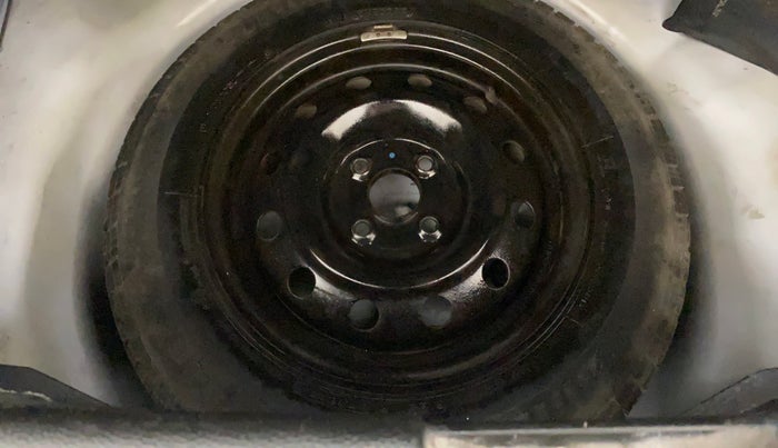 2014 Maruti Swift VXI, Petrol, Manual, 81,951 km, Spare Tyre