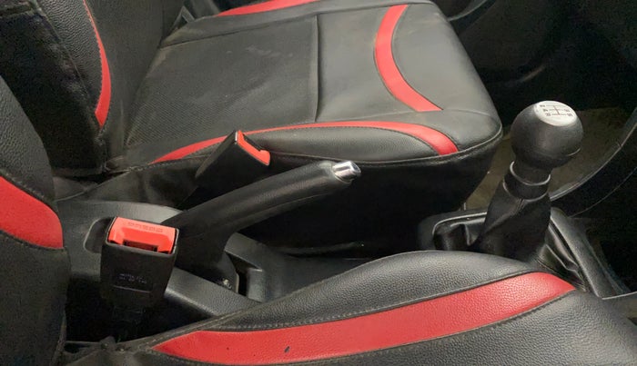 2014 Maruti Swift VXI, Petrol, Manual, 81,951 km, Gear Lever