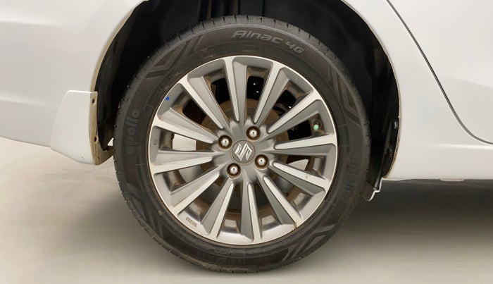 2018 Maruti Ciaz ALPHA DIESEL 1.3, Diesel, Manual, 1,03,357 km, Right Rear Wheel