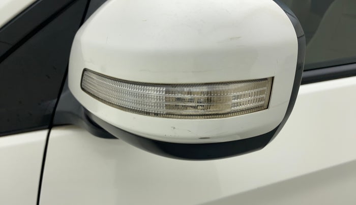 2014 Honda Amaze 1.2 VXMT I VTEC, Petrol, Manual, 72,478 km, Left rear-view mirror - Indicator light not working