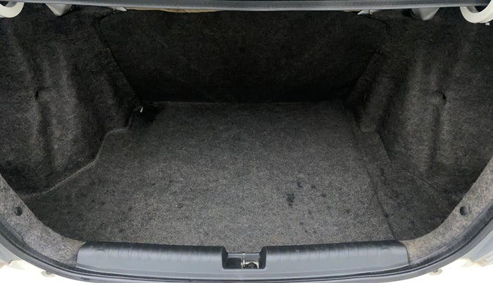 2014 Honda Amaze 1.2 VXMT I VTEC, Petrol, Manual, 72,478 km, Boot Inside
