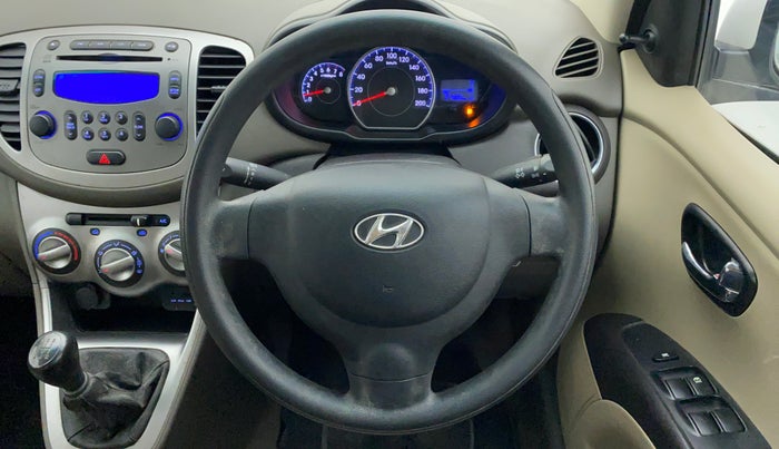 2014 Hyundai i10 SPORTZ 1.1 IRDE2, Petrol, Manual, 27,422 km, Steering Wheel Close Up