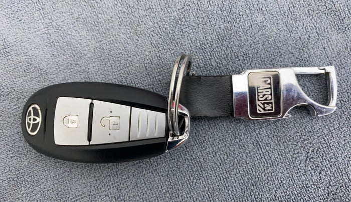2021 Toyota URBAN CRUISER PREMIUM MT, Petrol, Manual, 18,370 km, Key Close Up