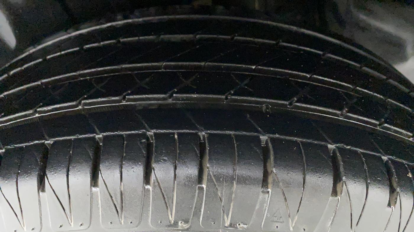 2021 Toyota URBAN CRUISER PREMIUM MT, Petrol, Manual, 18,370 km, Left Rear Tyre Tread
