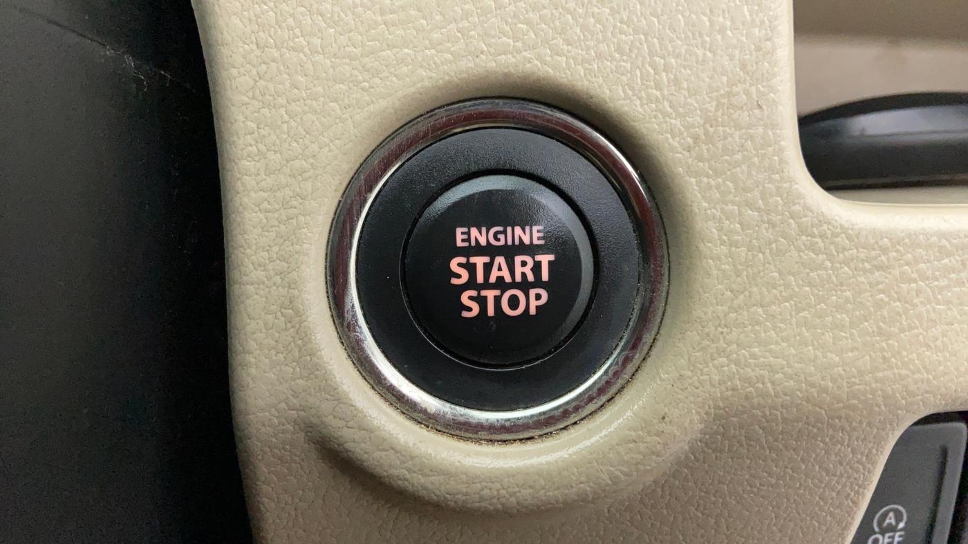 2016 Maruti Ciaz ZDI SHVS HYBIRD, Diesel, Manual, 1,43,966 km, Push start button