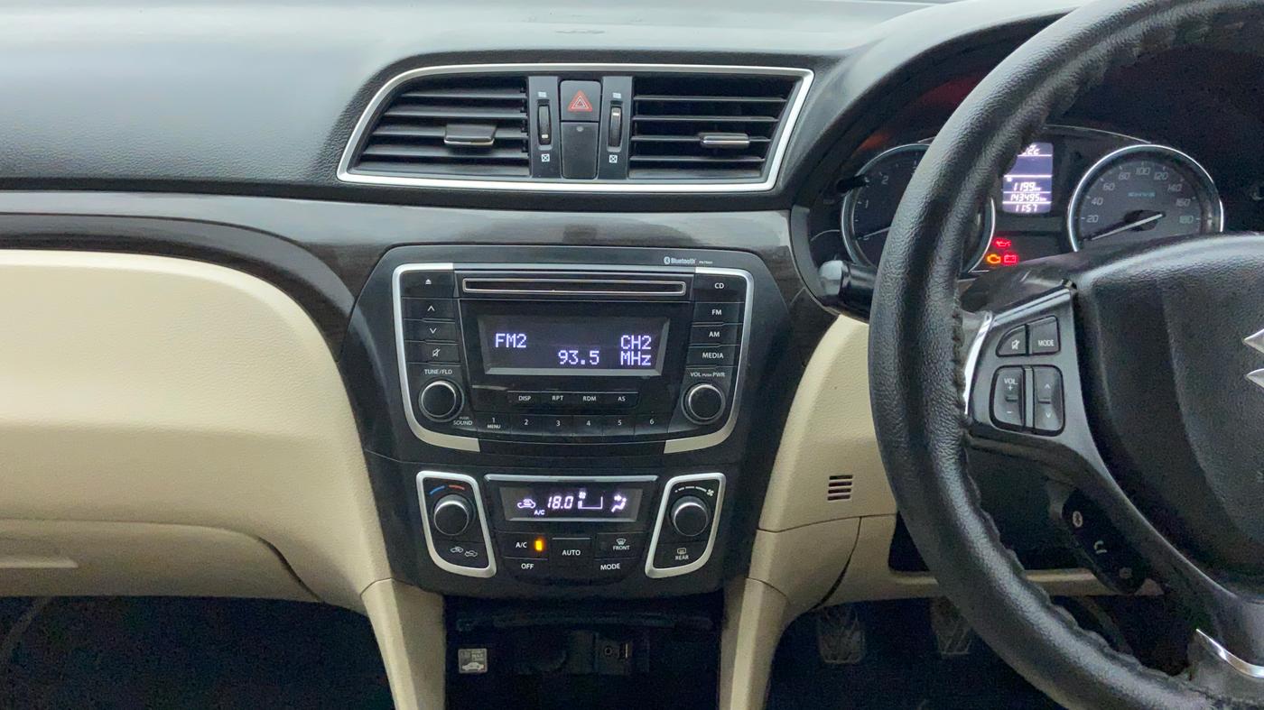 2016 Maruti Ciaz ZDI SHVS HYBIRD, Diesel, Manual, 1,43,966 km, Air Conditioner