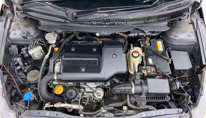 2016 Maruti Ciaz ZDI SHVS HYBIRD, Diesel, Manual, 1,43,966 km, Engine Bonet View
