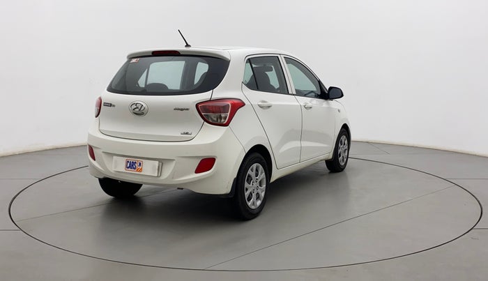 2016 Hyundai Grand i10 MAGNA 1.2 KAPPA VTVT, Petrol, Manual, 56,992 km, Right Back Diagonal