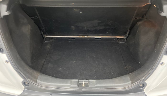 2021 Honda WR-V 1.2 i-VTEC VX MT, Petrol, Manual, 15,224 km, Boot Inside