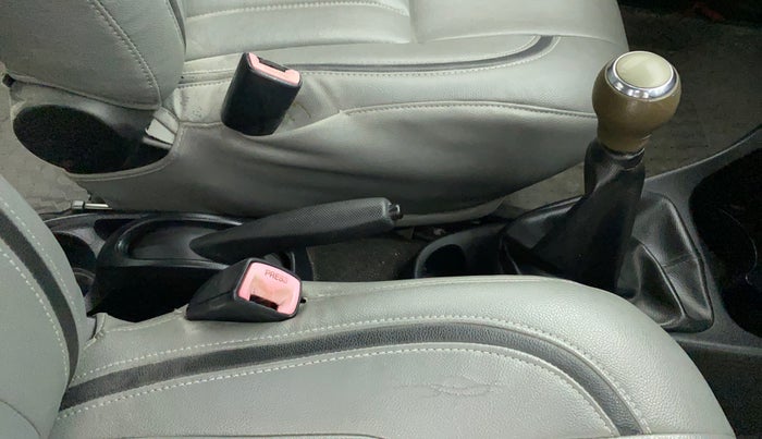 2012 Toyota Etios G, Petrol, Manual, 60,372 km, Gear Lever