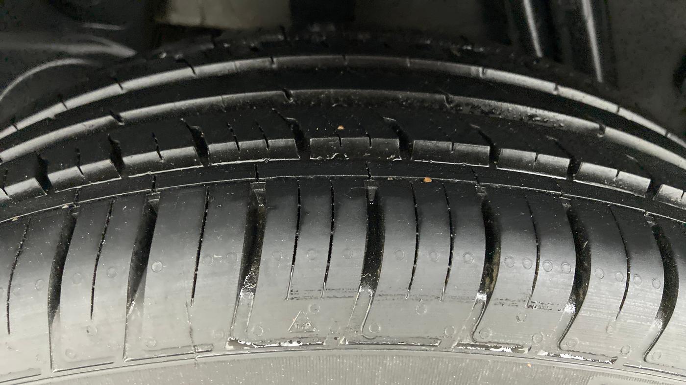 2021 Renault Duster RXZ 1.3 TURBO MT, Petrol, Manual, 7,353 km, Right Rear Tyre Tread