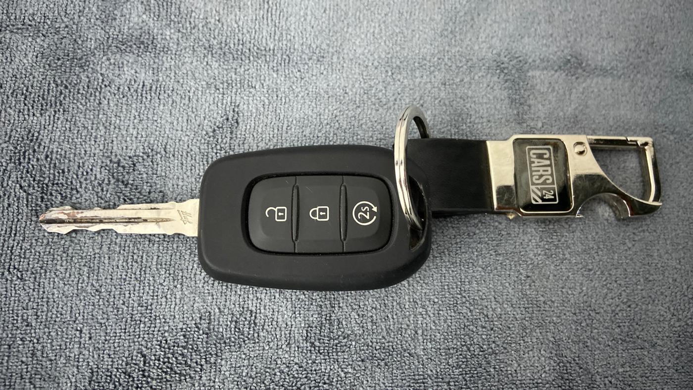 2021 Renault Duster RXZ 1.3 TURBO MT, Petrol, Manual, 7,353 km, Key Close Up