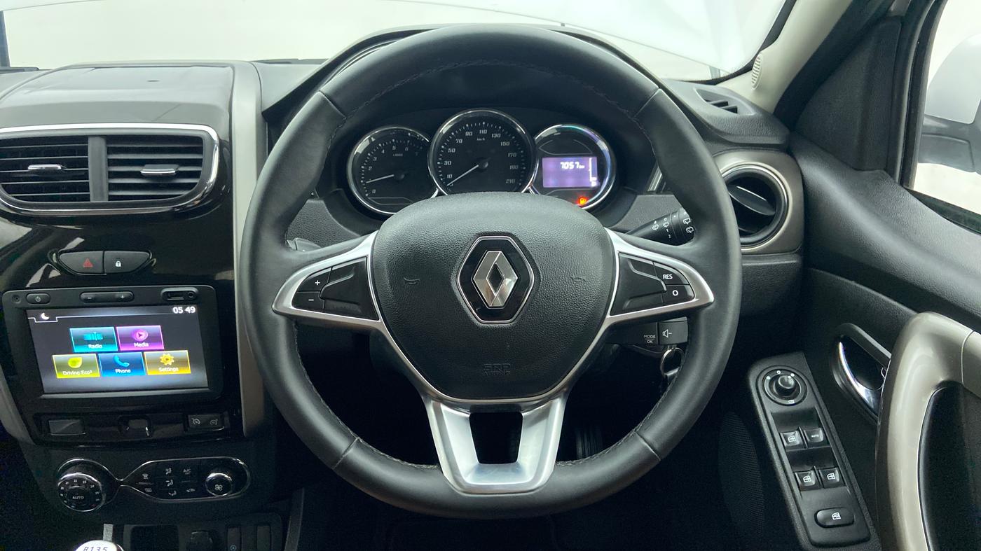2021 Renault Duster RXZ 1.3 TURBO MT, Petrol, Manual, 7,353 km, Steering Wheel Close Up