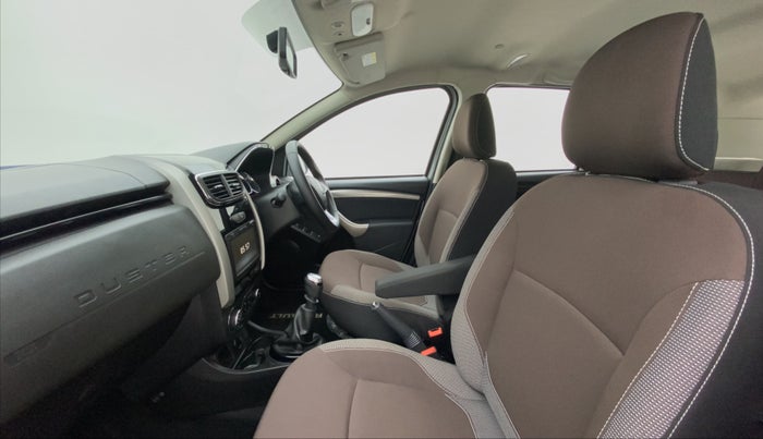 2021 Renault Duster RXZ 1.3 TURBO MT, Petrol, Manual, 7,353 km, Right Side Front Door Cabin