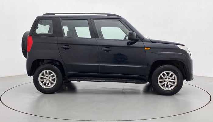 2016 Mahindra TUV300 T8, Diesel, Manual, 58,143 km, Right Side View