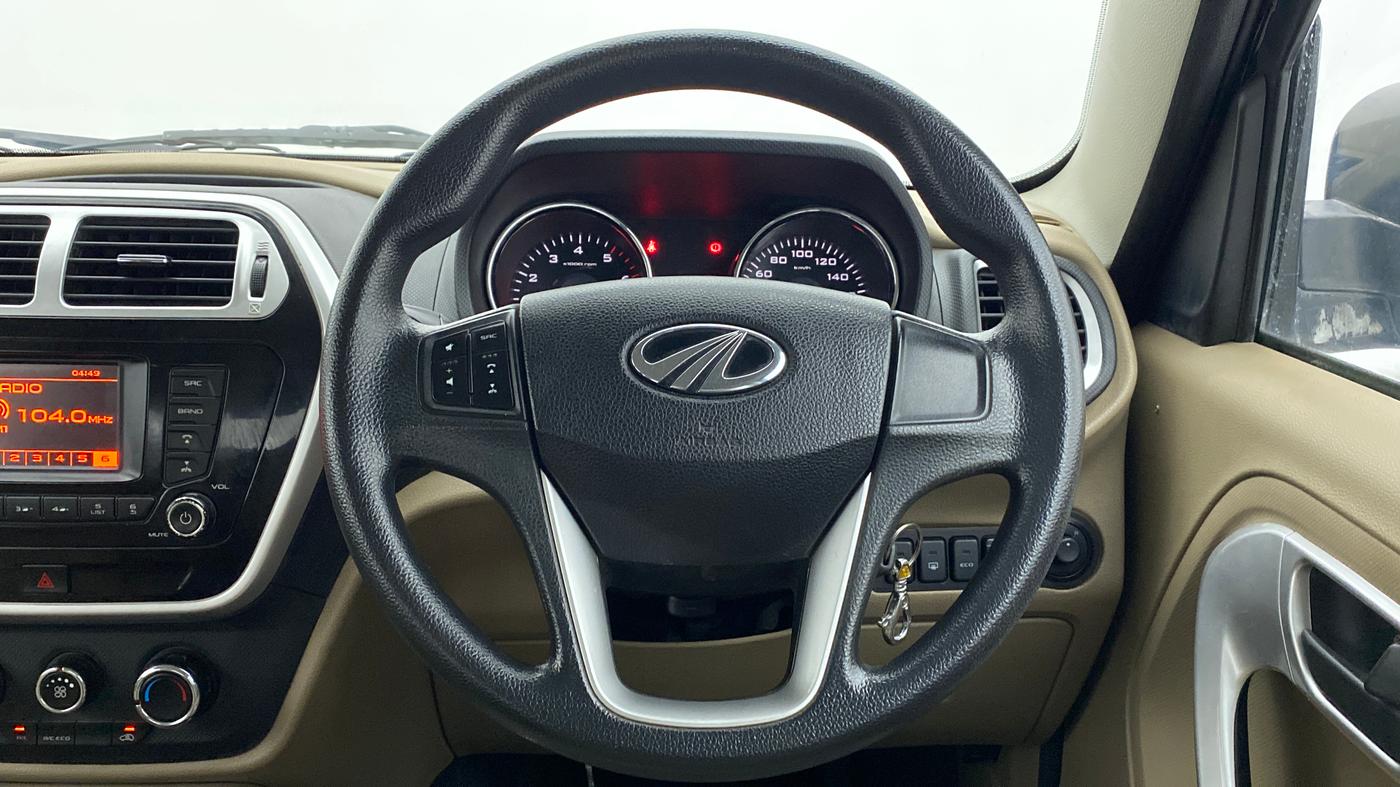 2016 Mahindra TUV300 T8, Diesel, Manual, 58,143 km, Steering Wheel Close Up