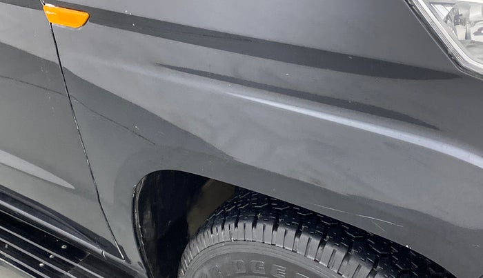2016 Mahindra TUV300 T8, Diesel, Manual, 58,143 km, Right fender - Minor scratches