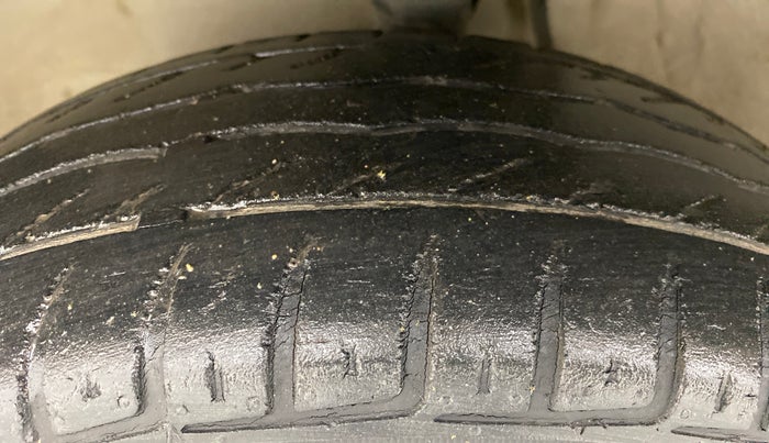 2012 Maruti Alto K10 VXI P, Petrol, Manual, 64,299 km, Left Front Tyre Tread