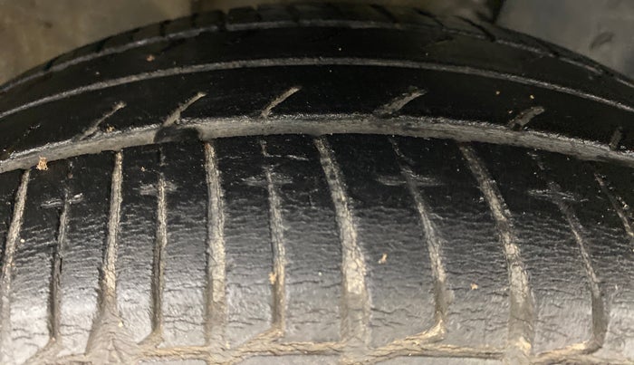 2015 Nissan Micra XV CVT, Petrol, Automatic, 21,357 km, Right Front Tyre Tread