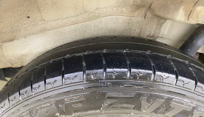 2017 Maruti Wagon R 1.0 LXI CNG, CNG, Manual, 41,573 km, Left Rear Tyre Tread