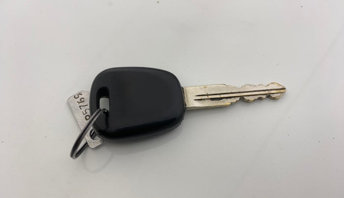 2017 Maruti Wagon R 1.0 LXI CNG, CNG, Manual, 41,573 km, Key Close Up