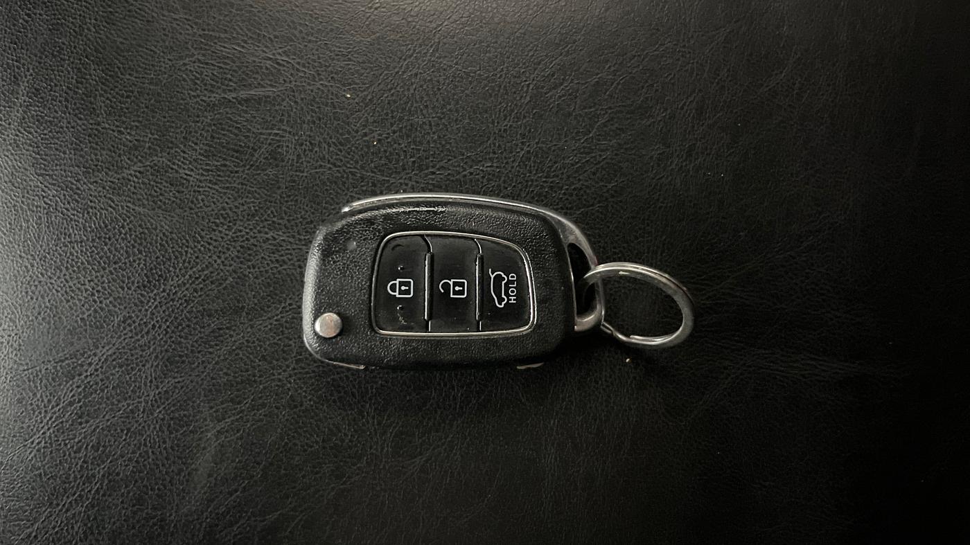 2024 Hyundai VENUE S (O) 1.2 KNIGHT EDITION, Petrol, Manual, 29,813 km, Key Close Up