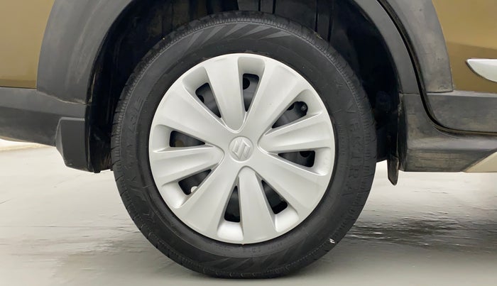 2019 Maruti XL6 ALPHA AT, Petrol, Automatic, 41,821 km, Right Rear Wheel