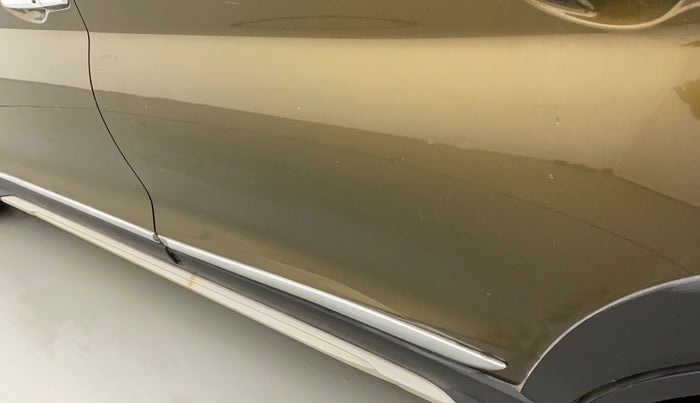 2019 Maruti XL6 ALPHA AT, Petrol, Automatic, 41,821 km, Rear left door - Slightly dented