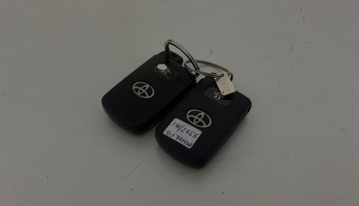 2019 Toyota Corolla Altis VL CVT PETROL, Petrol, Automatic, 87,678 km, Key Close Up