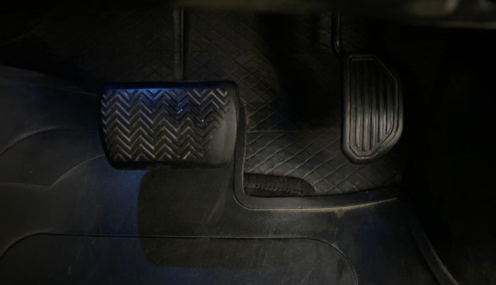 2019 Toyota Corolla Altis VL CVT PETROL, Petrol, Automatic, 87,678 km, Pedals