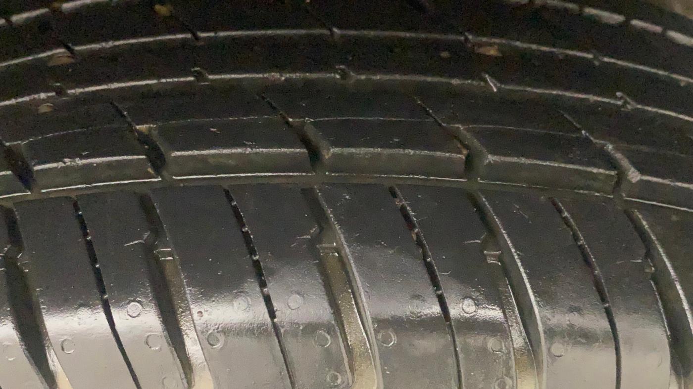 2018 Datsun Redi Go A, Petrol, Manual, 19,007 km, Left Rear Tyre Tread