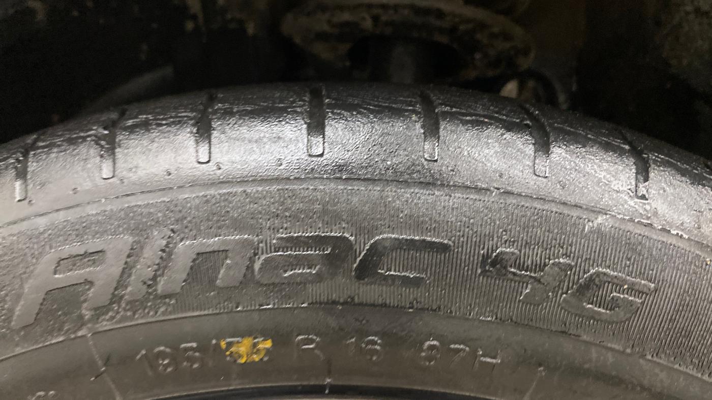 2020 Maruti Baleno ZETA CVT PETROL 1.2, Petrol, Automatic, 61,401 km, Left Front Tyre Tread