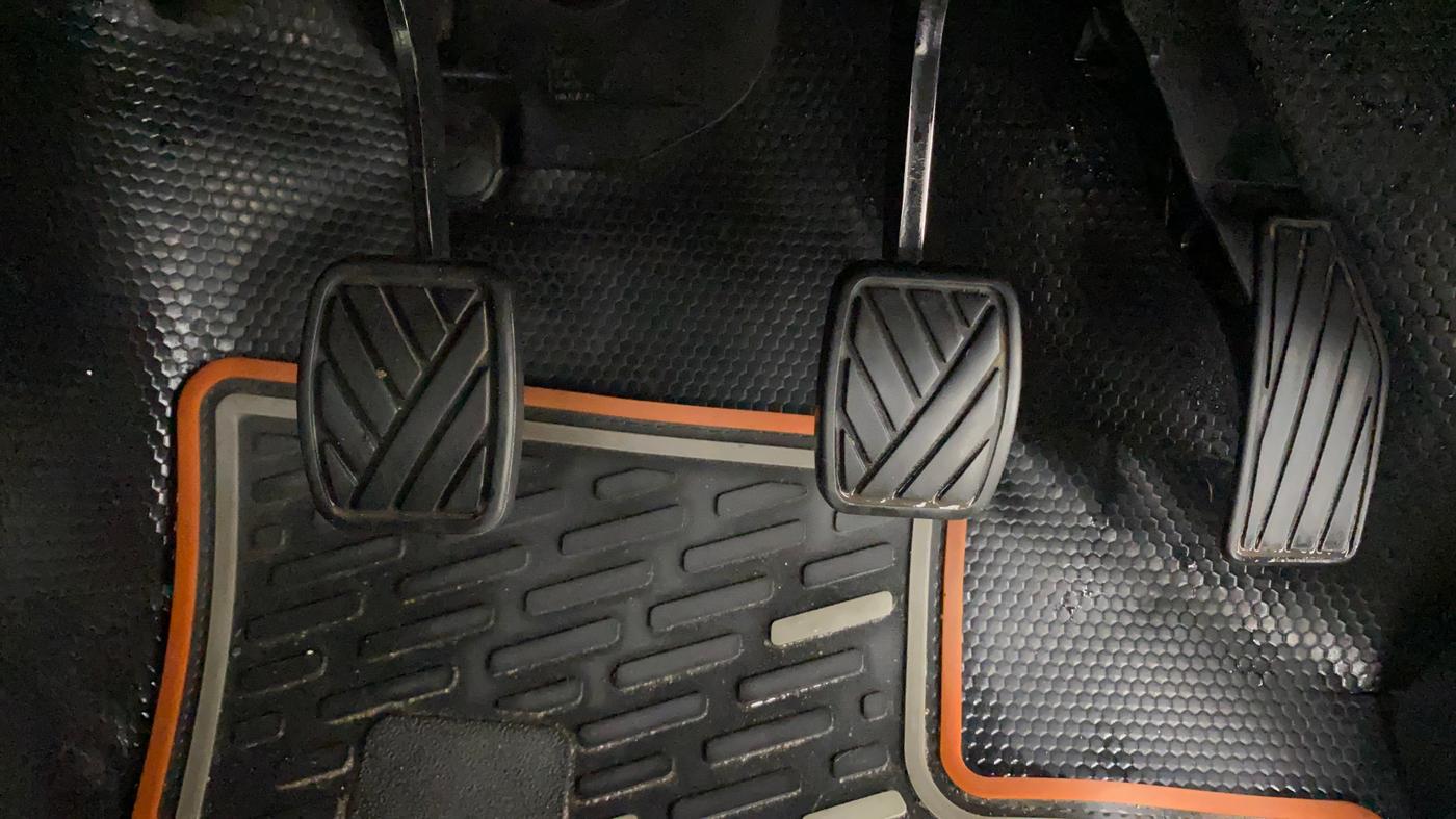 2021 Maruti S PRESSO VXI, Petrol, Manual, 1,39,679 km, Pedals