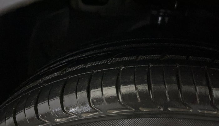 2019 Hyundai Grand i10 SPORTZ 1.2 KAPPA VTVT, Petrol, Manual, 61,267 km, Left Front Tyre Tread