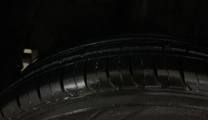 2019 Hyundai Grand i10 SPORTZ 1.2 KAPPA VTVT, Petrol, Manual, 61,267 km, Right Rear Tyre Tread