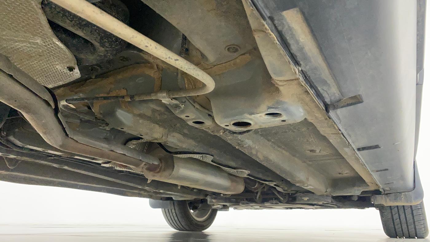 2021 Mahindra XUV300 1.2 W8 OPT, Petrol, Manual, 9,320 km, Right Side Underbody