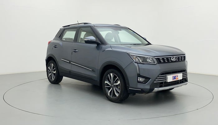 2021 Mahindra XUV300 1.2 W8 OPT, Petrol, Manual, 9,320 km, Right Front Diagonal
