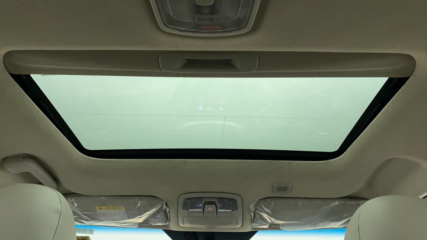 2021 Mahindra XUV300 1.2 W8 OPT, Petrol, Manual, 9,320 km, Moonroof/ Sunroof