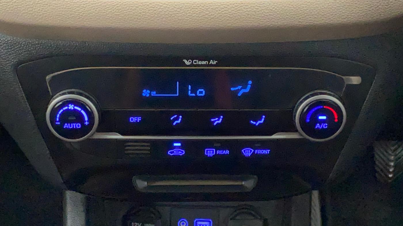 2018 Hyundai Elite i20 ASTA 1.2 (O), Petrol, Manual, 35,602 km, Automatic Climate Control