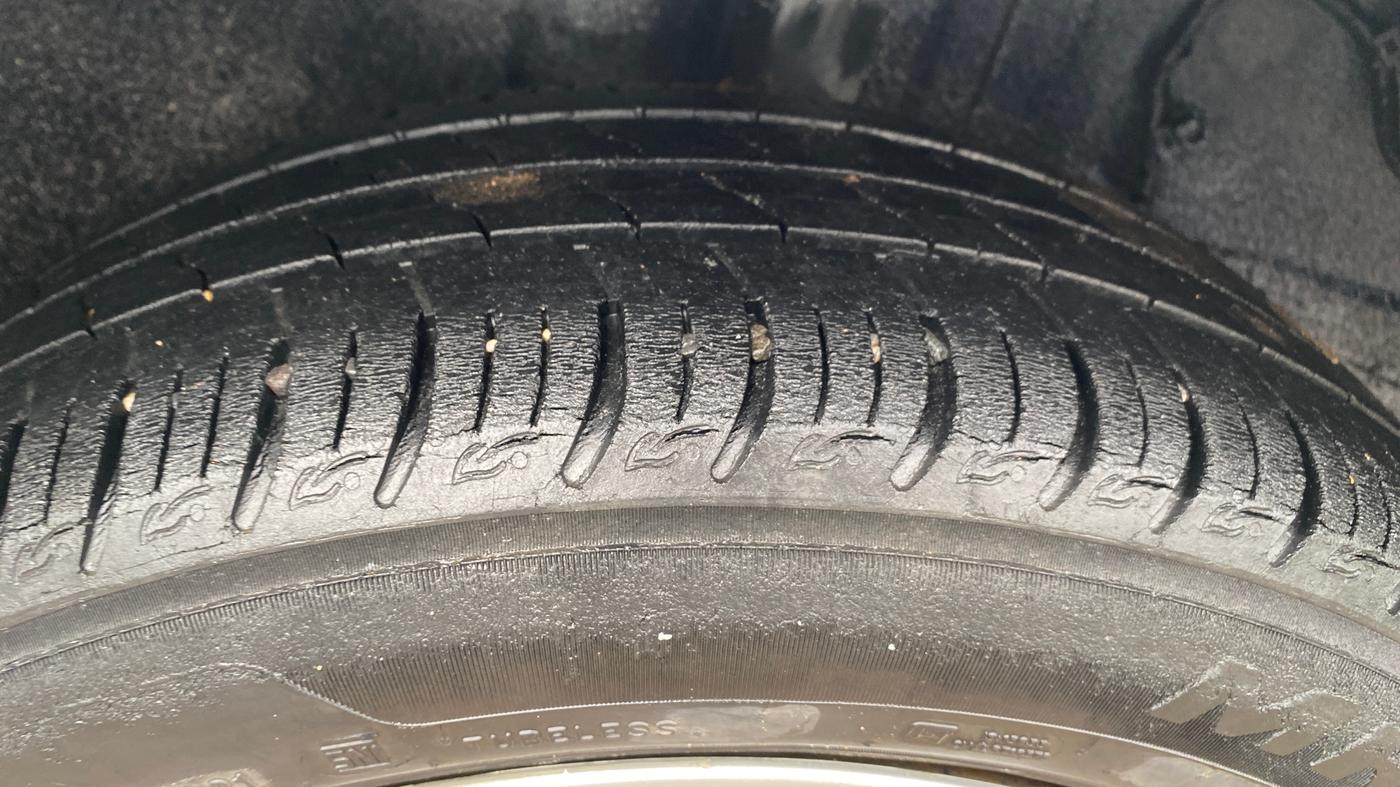 2021 Tata ALTROZ XM PLUS PETROL, Petrol, Manual, 37,474 km, Right Rear Tyre Tread