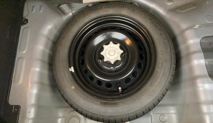 2015 Hyundai Grand i10 ASTA 1.1 CRDI, Diesel, Manual, 60,077 km, Spare Tyre