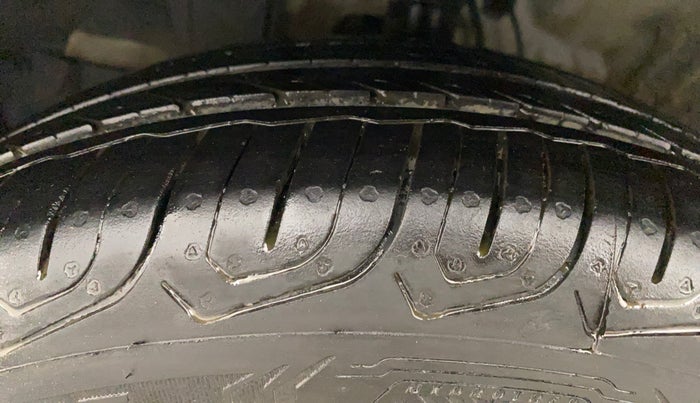 2016 Honda City 1.5L I-VTEC V MT, Petrol, Manual, 96,434 km, Left Front Tyre Tread