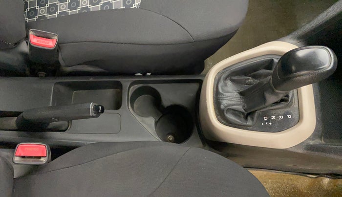 2016 Hyundai Grand i10 MAGNA AT 1.2 KAPPA VTVT, CNG, Automatic, 88,567 km, Gear Lever