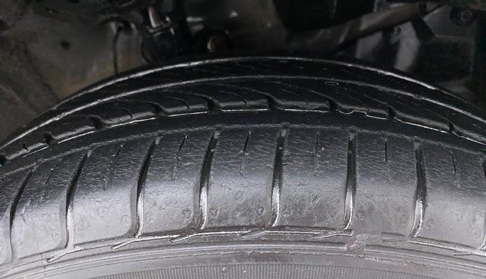 2017 Honda Jazz 1.2 V AT, Petrol, Automatic, 20,745 km, Right Front Tyre Tread