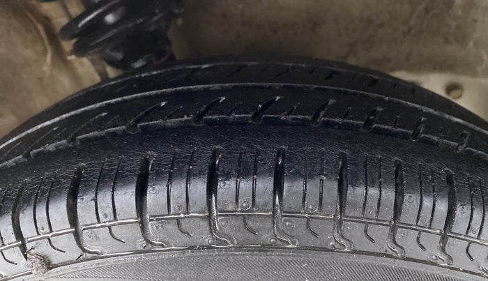 2014 Maruti Alto 800 LXI, Petrol, Manual, 59,475 km, Right Front Tyre Tread